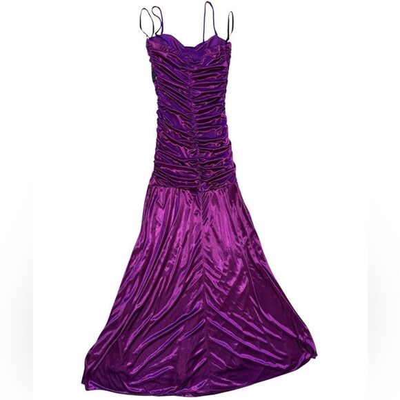 XOXO Women's Purple Satin Prom Gown Size Small - Picture 4 of 9